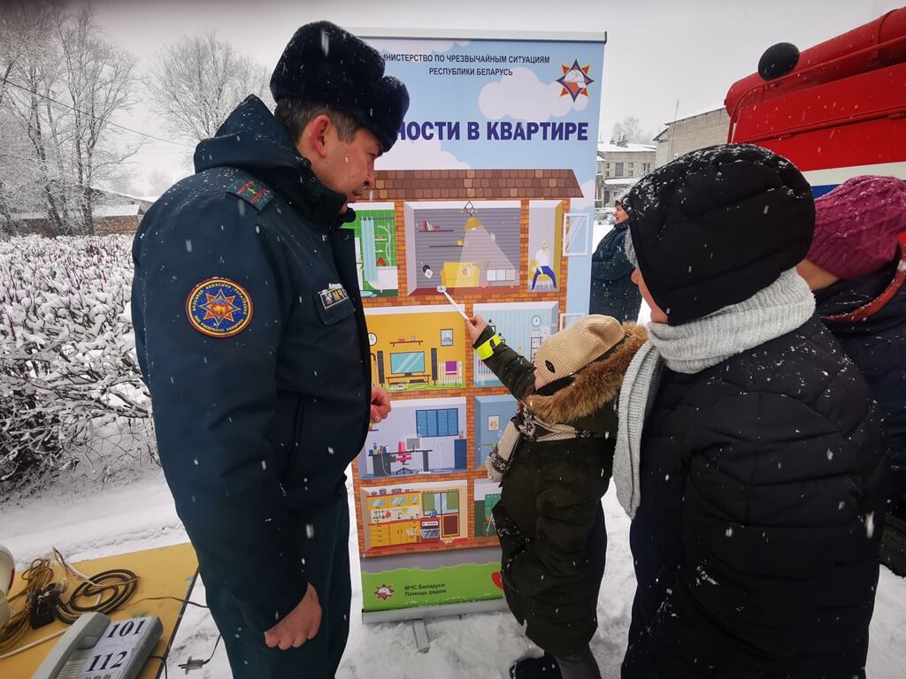 Праздничные гуляния в д. Полонка  Барановичского районая МЧС