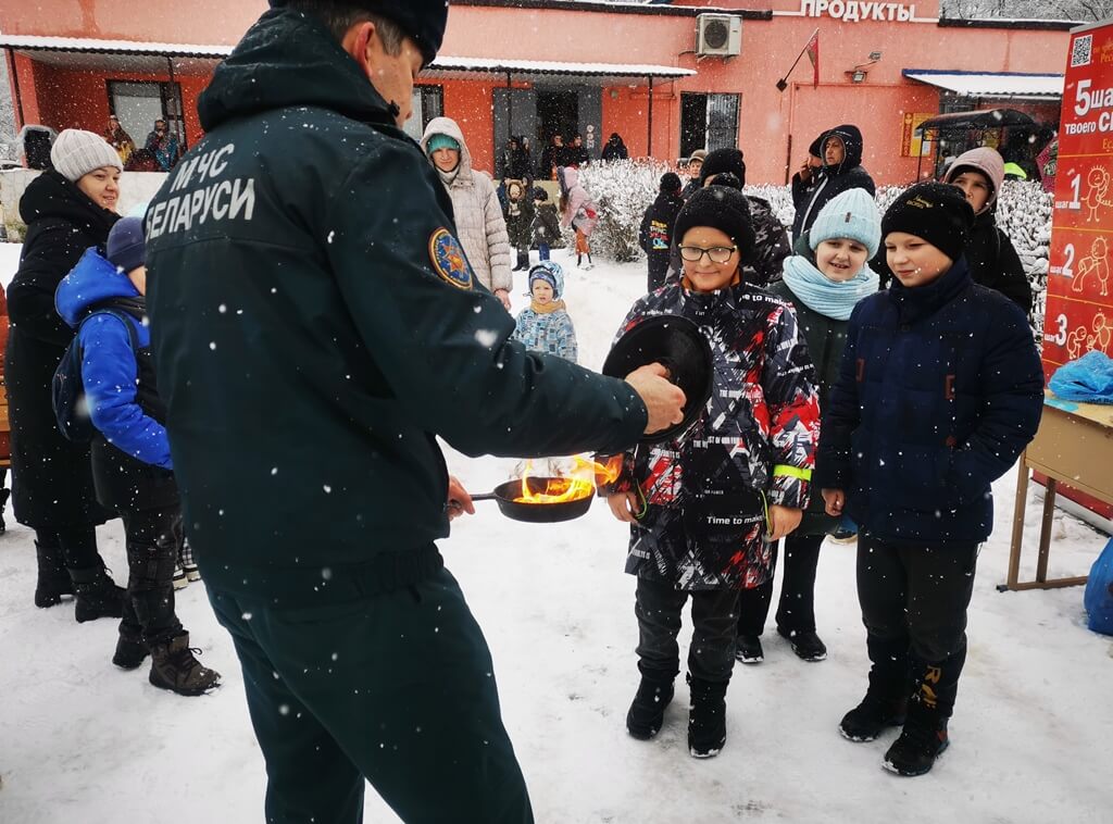 Праздничные гуляния в д. Полонка  Барановичского районая МЧС