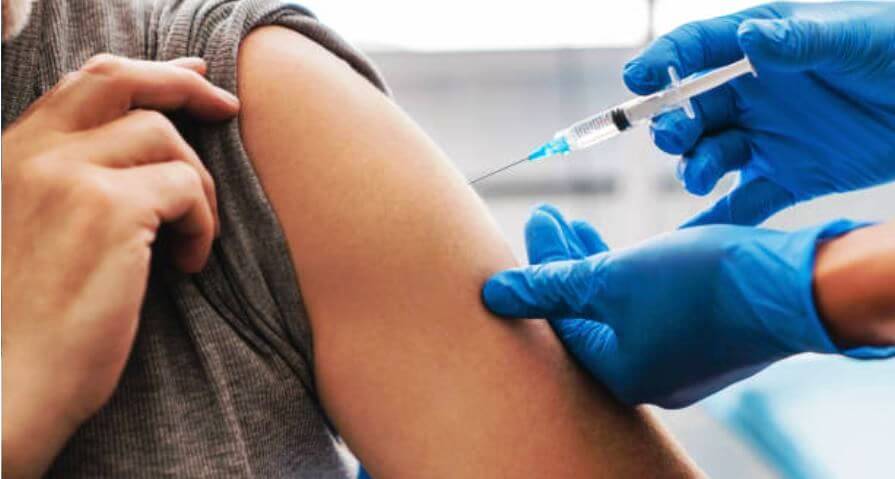 Прививки против  COVID иностранцам в Польше Профрекрутингцентр
